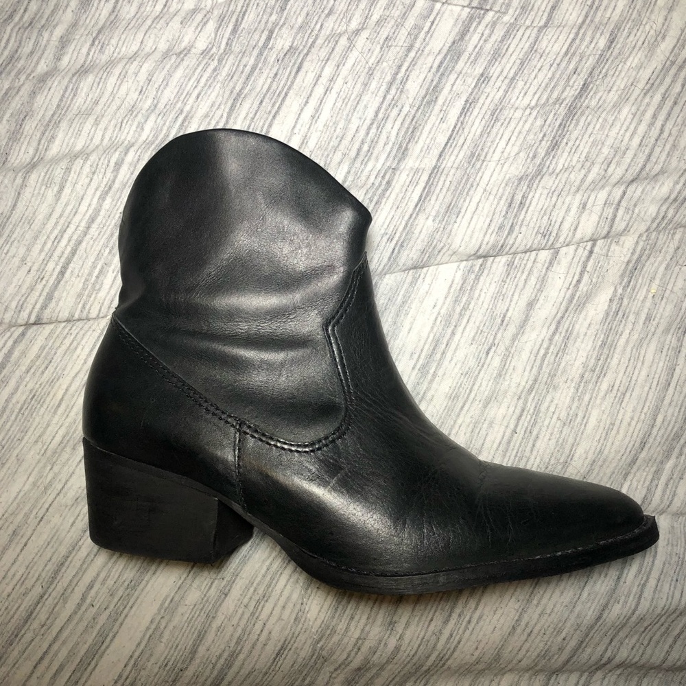 Schultz Cowboy Style Black Leather Boots